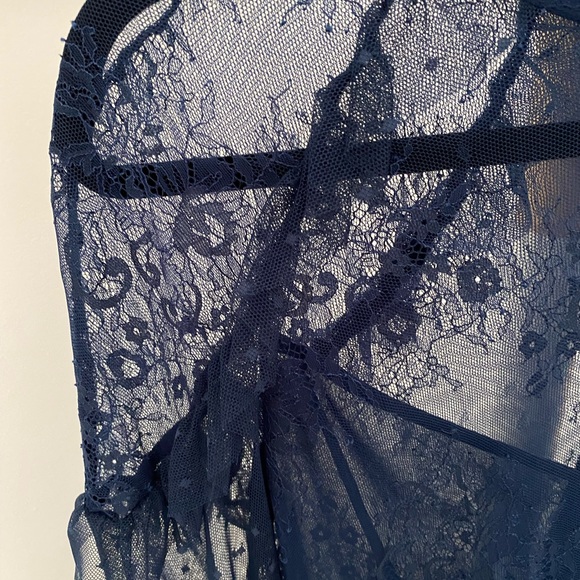 Bardot Lace Top - Size 12 - Picture 6 of 10